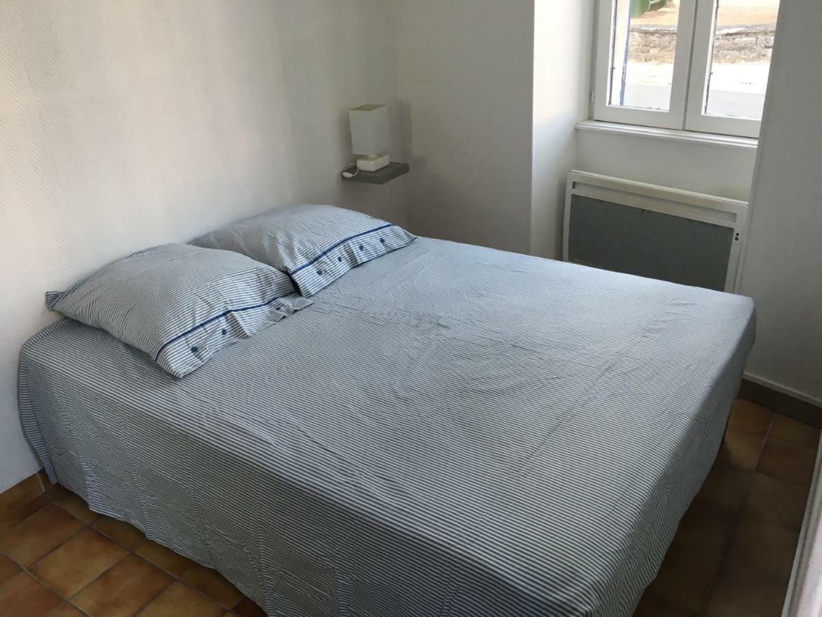Charmant T2 Rdc Dans Residence Avec Parc Arbore Saint-Pierre-le-Moûtier Exterior foto