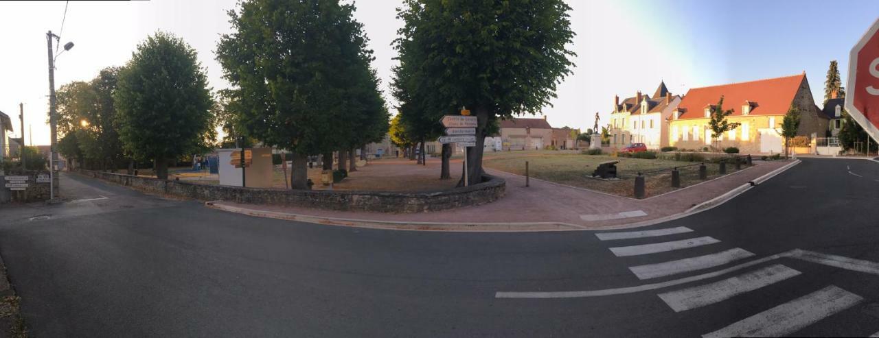 Charmant T2 Rdc Dans Residence Avec Parc Arbore Saint-Pierre-le-Moûtier Exterior foto
